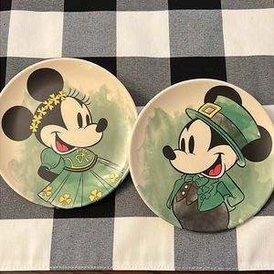 St Patrick’s Day Mickey & Minnie Bamboo Plates Old School Mickey Mouse Disney